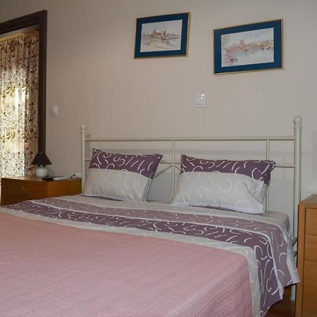 דירות ניקיטי Petros House מראה חיצוני תמונה